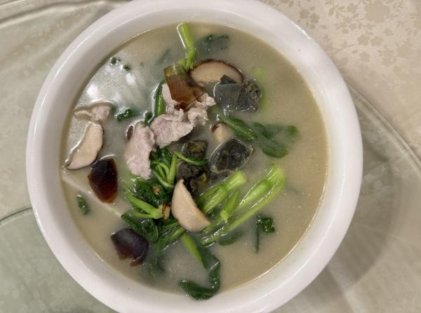 Choy Sum in Superior Broth
