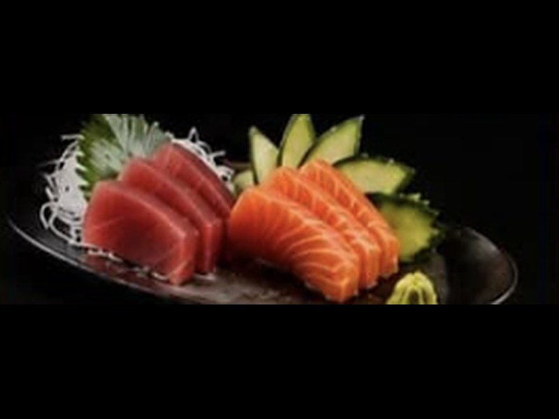 Salmon Sashimi (3 pcs)