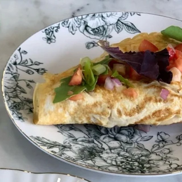 Omelet Sandwich