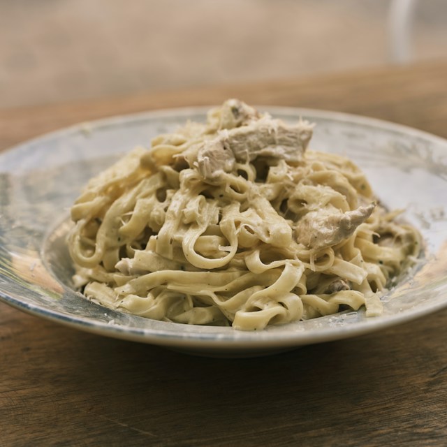 Kids Alfredo Chicken Pasta