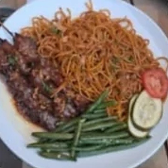 Noodles with Chicken Skewers