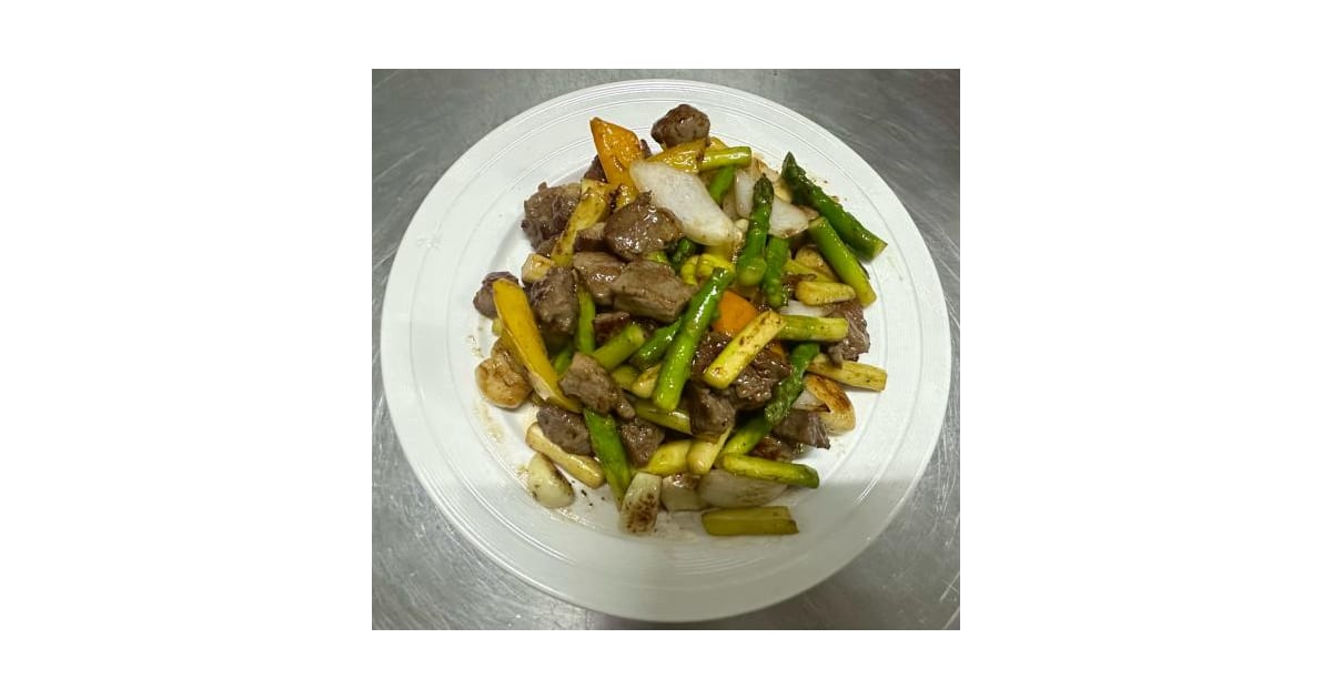 Asparagus Stir-fry with Tender Diced Beef