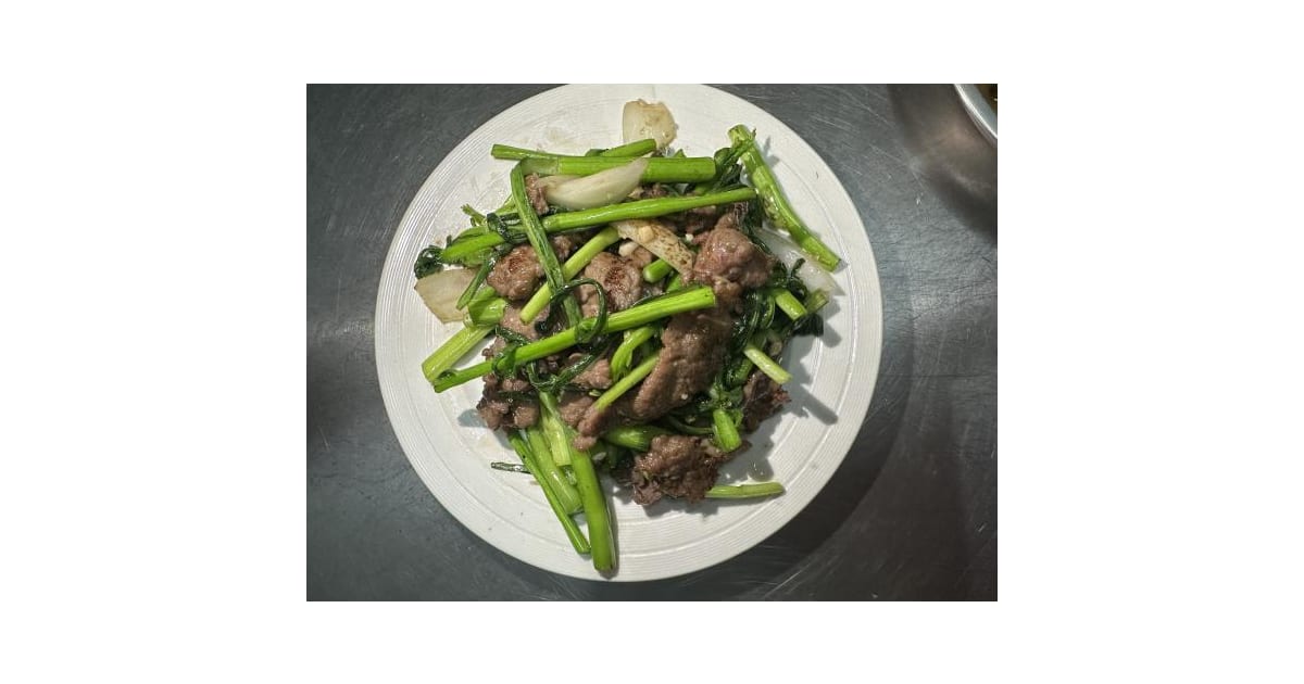 Choy Sum Stir-fry with Beef