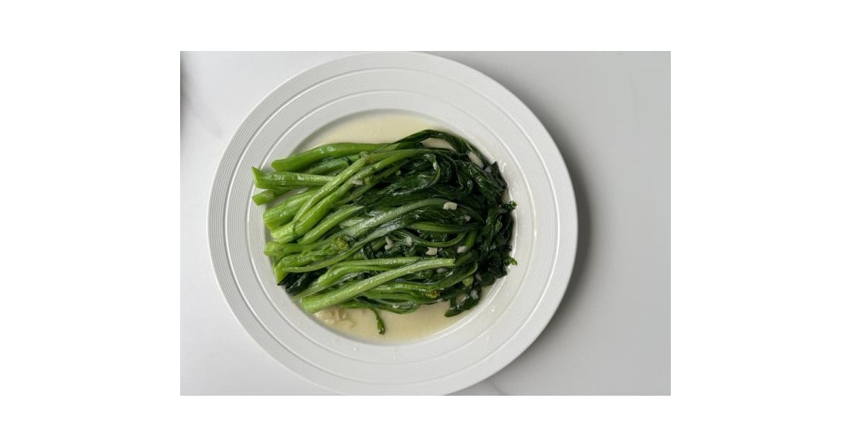 Stir-fried Choy Sum with Garlic