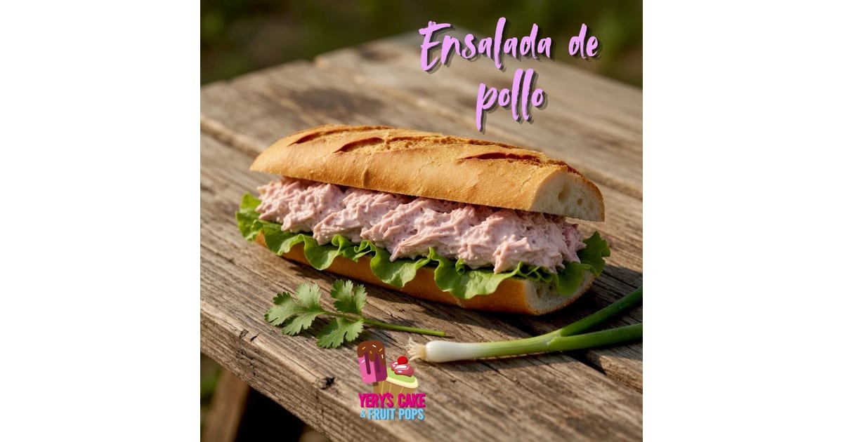 Pan con Ensalada de Pollo
